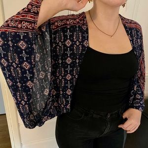 Hollister size M/L Boho Crop Kimono